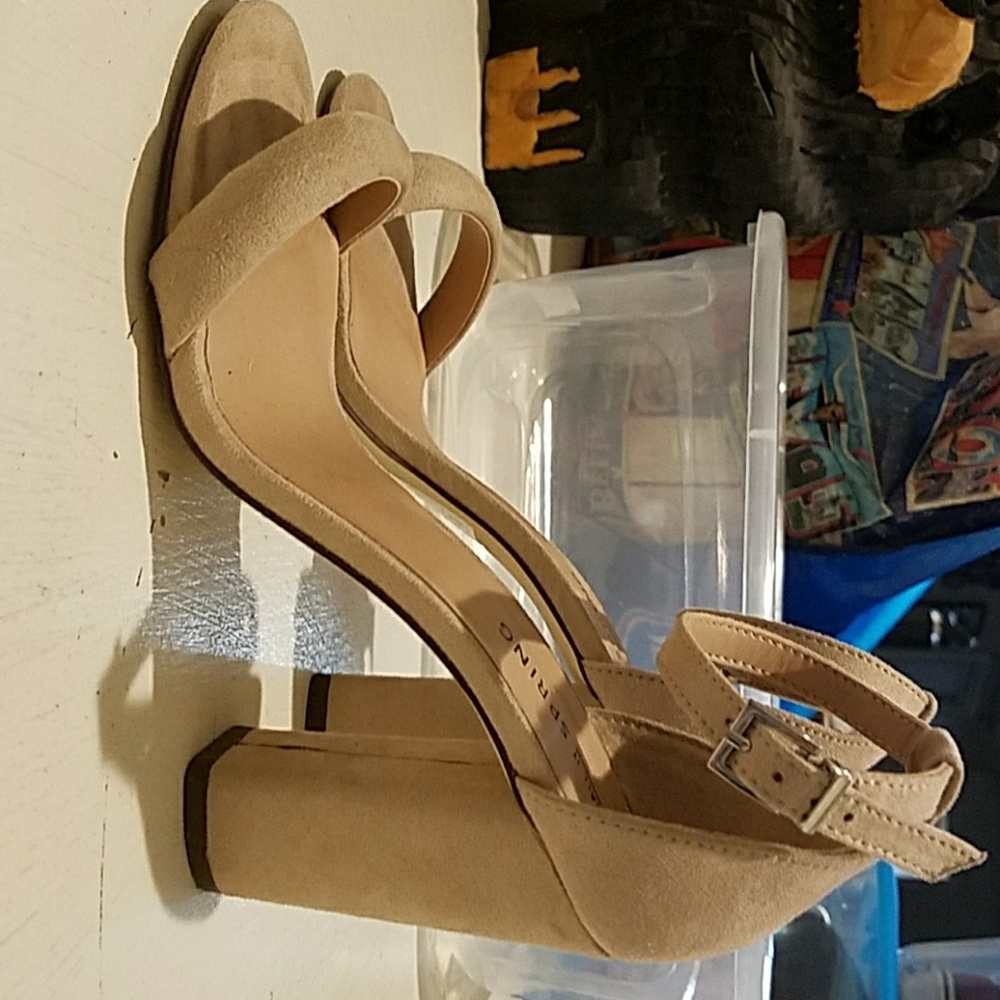 Heels - Picture 2 of 2